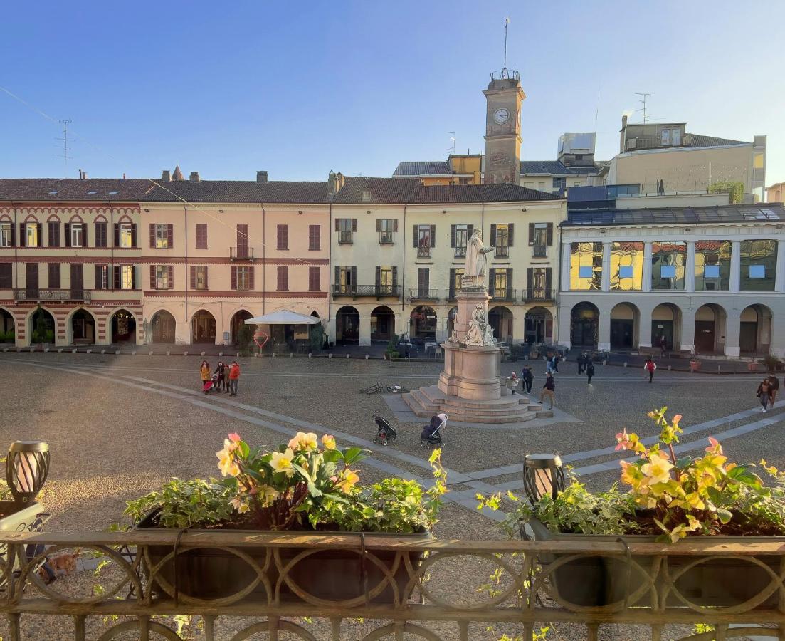 Dimora Conte Cavour Hotel Vercelli Kültér fotó