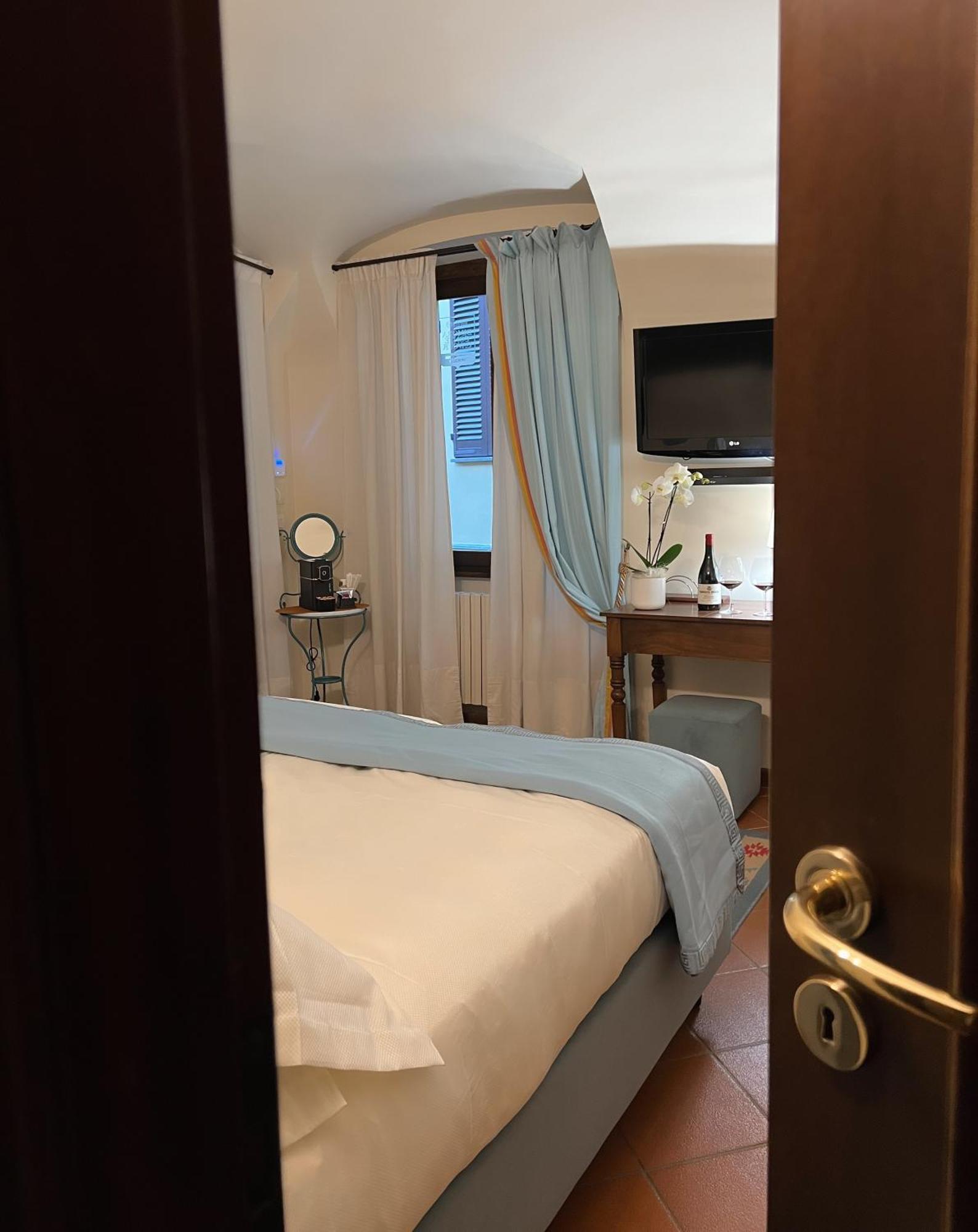 Dimora Conte Cavour Hotel Vercelli Szoba fotó